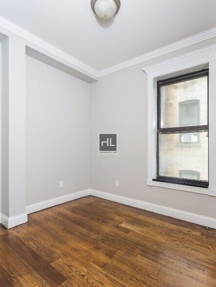 Building Photo - Renovated Gramercy 2-Bedroom with Exposed ...