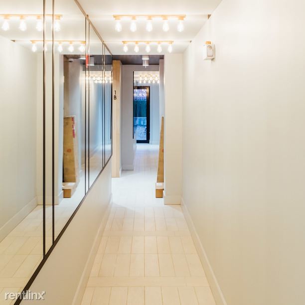 Building Photo - 83 Starr St