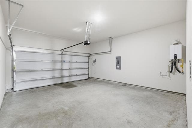 Building Photo - 1500 Lake District Dr