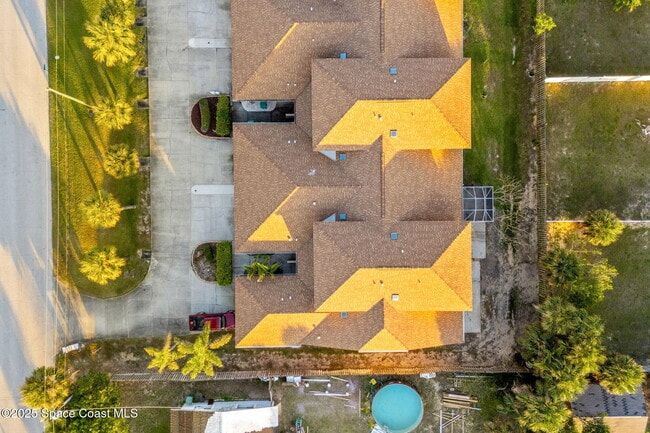 Building Photo - 97 Niemira Ave