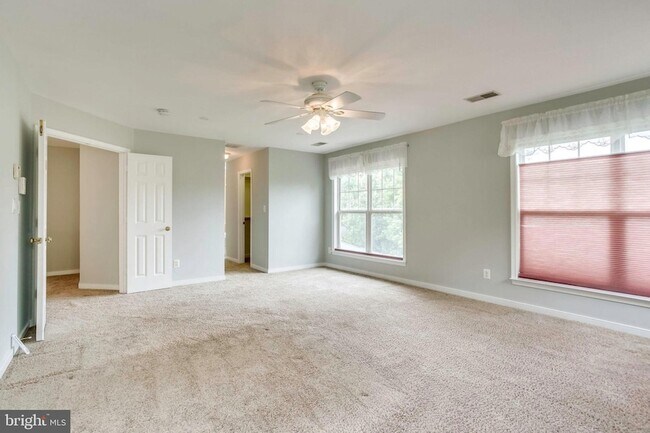 Building Photo - 26161 Rachel Hill Dr