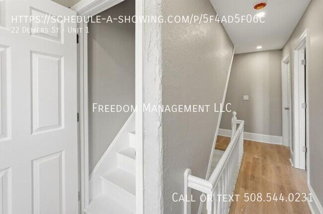 Building Photo - 22 Demers St