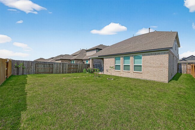 Building Photo - 21319 Tropisea Dr