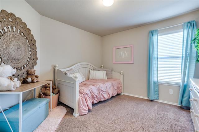 Building Photo - 1606 Meadow Creek Dr