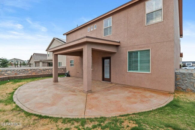 Building Photo - 4521 Marisabel Azcarate St