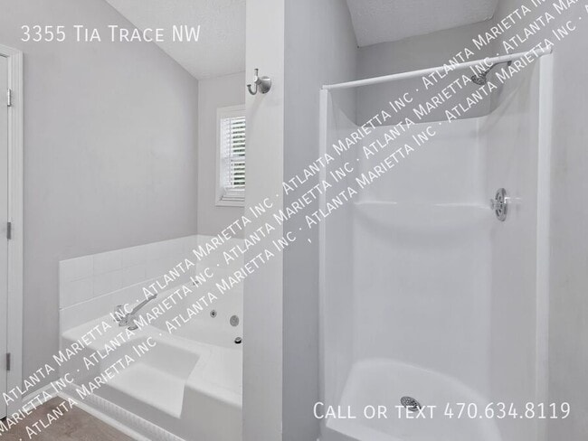 Building Photo - 3355 Tia Trace NW