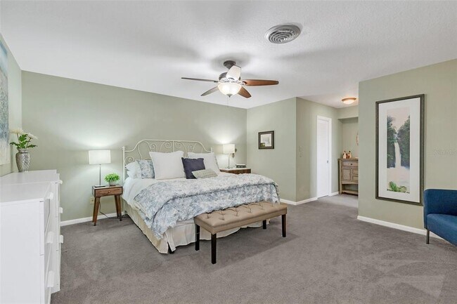 Building Photo - 2490 Lauder Dr