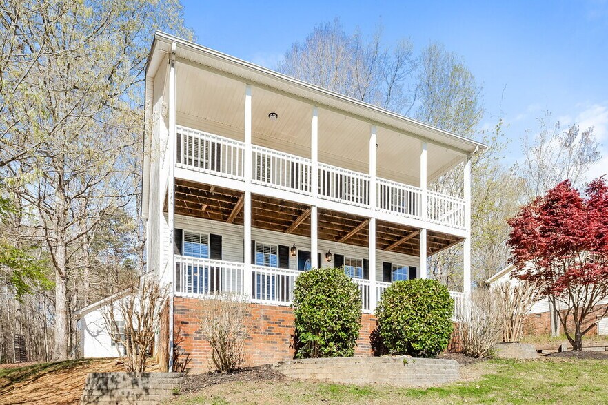 Building Photo - 1310 Candlewood Dr