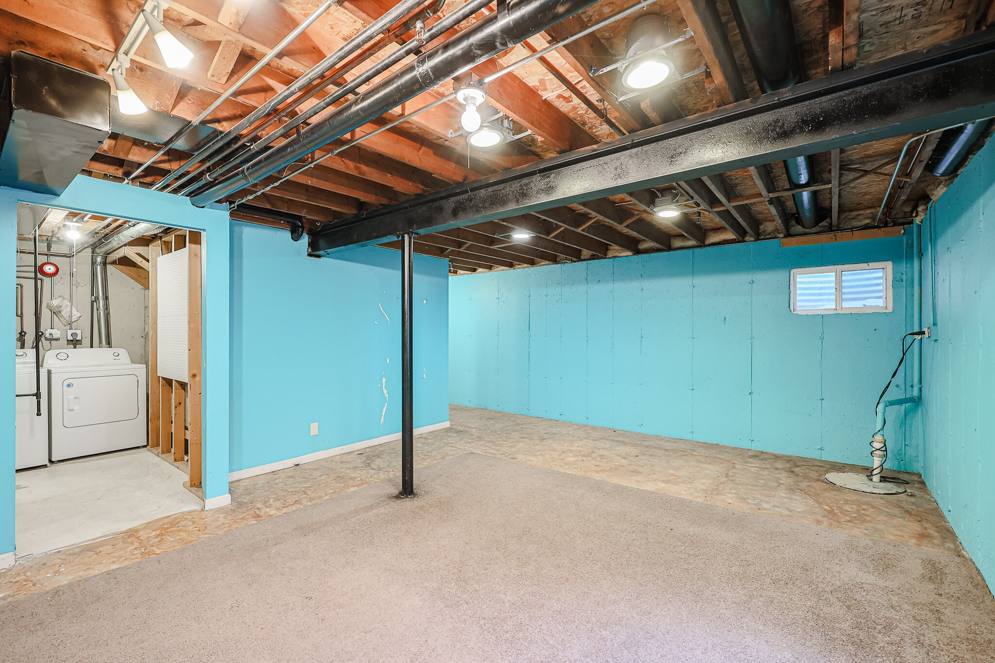 Building Photo - 607 Fox Ridge Dr