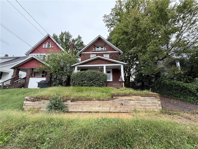 Building Photo - 897 Polk Ave