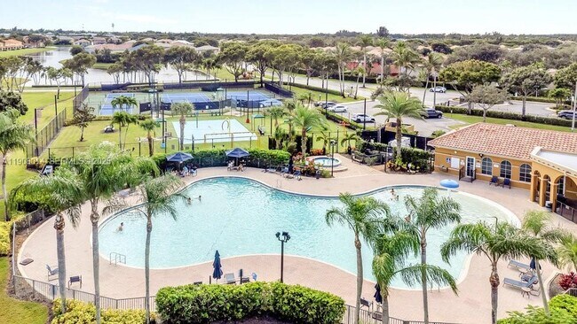 Building Photo - 6313 Paradise Cove