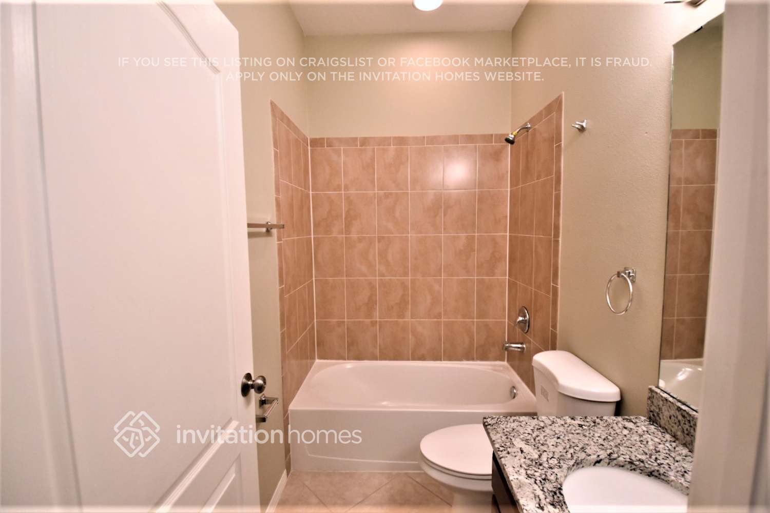 Building Photo - 5196 Ashwood Dr