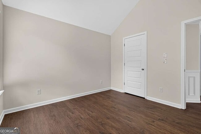 Building Photo - 2210 Apple Orchard Way