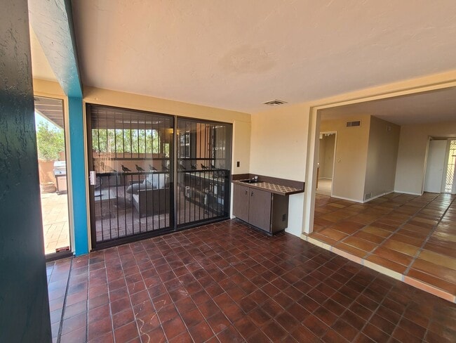 Building Photo - Beautiful 3bedroom 2bathroom