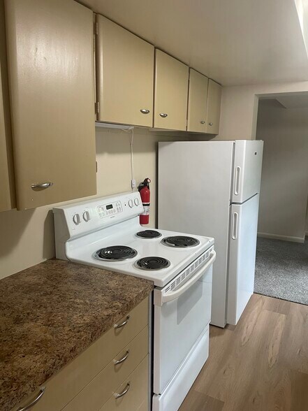 Kitchen - 1305 N 58th St