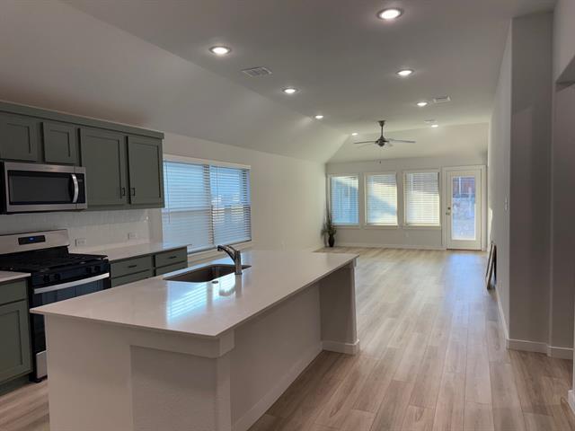 Building Photo - 241 Little Brg Dr