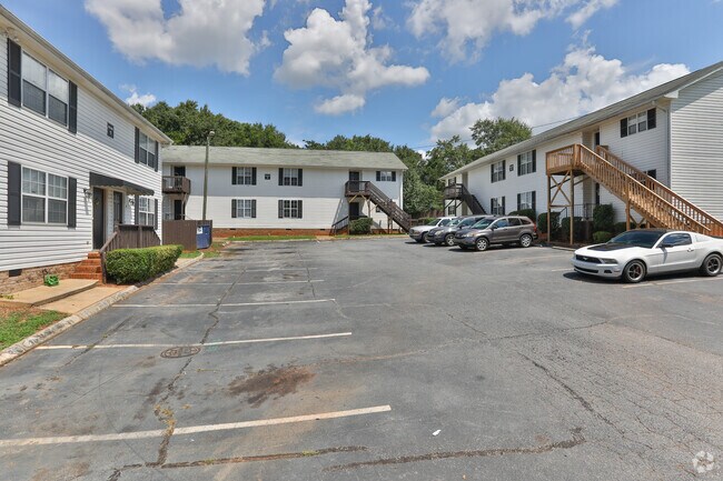 Building Photo - 35 Allendale Ln
