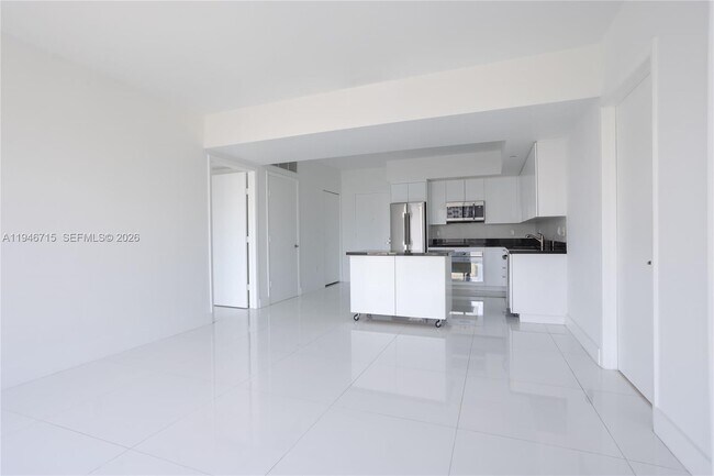 Building Photo - 92 SW 3rd St