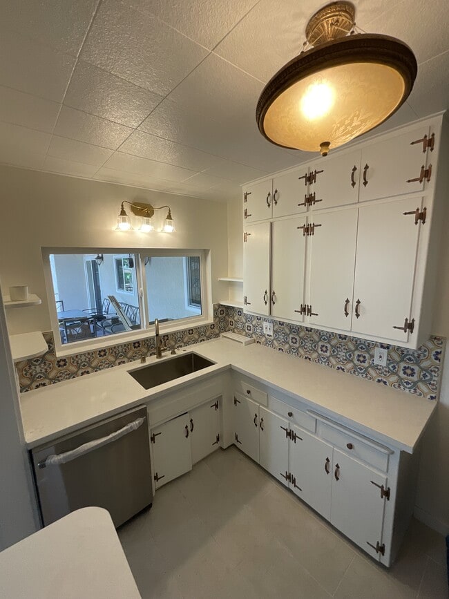 Building Photo - 2724 Locksley Pl