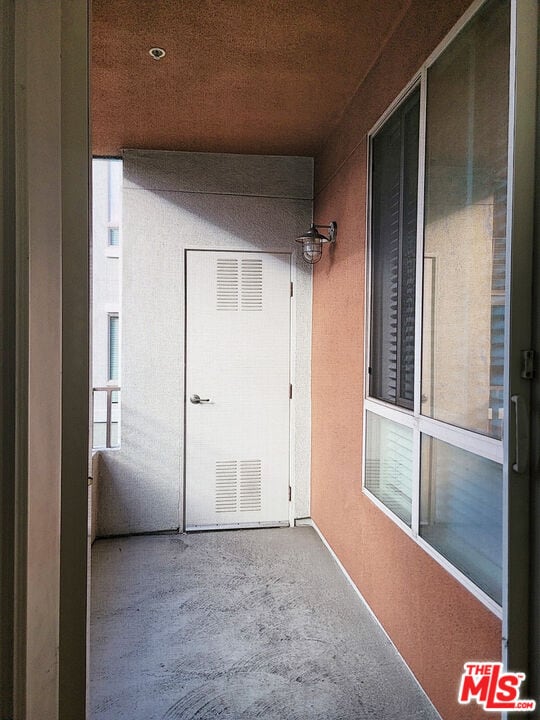 Building Photo - 100 S Alameda St