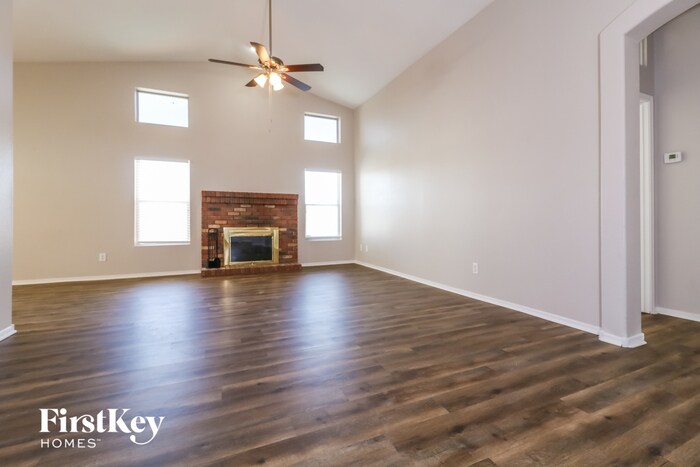 Building Photo - 8023 N 108th Dr