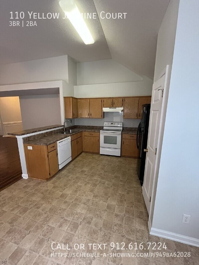 Building Photo - 110 Yellow Jasmine Ct