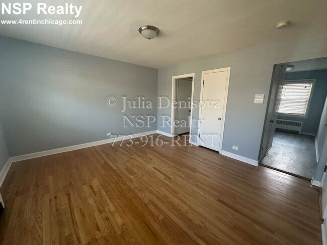 Building Photo - 6700 N California Ave