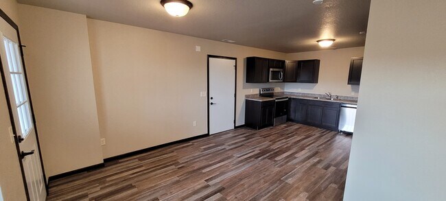Building Photo - 800 Mickelson Dr