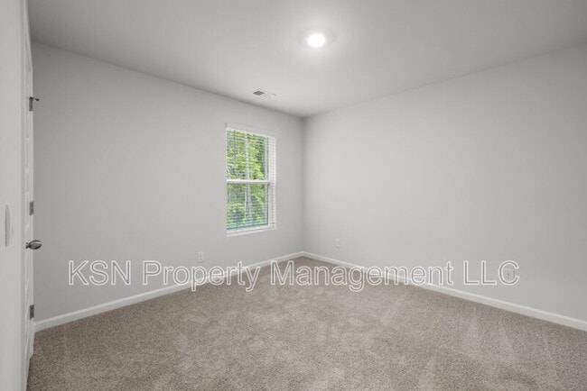 Building Photo - 129 Azure Dr