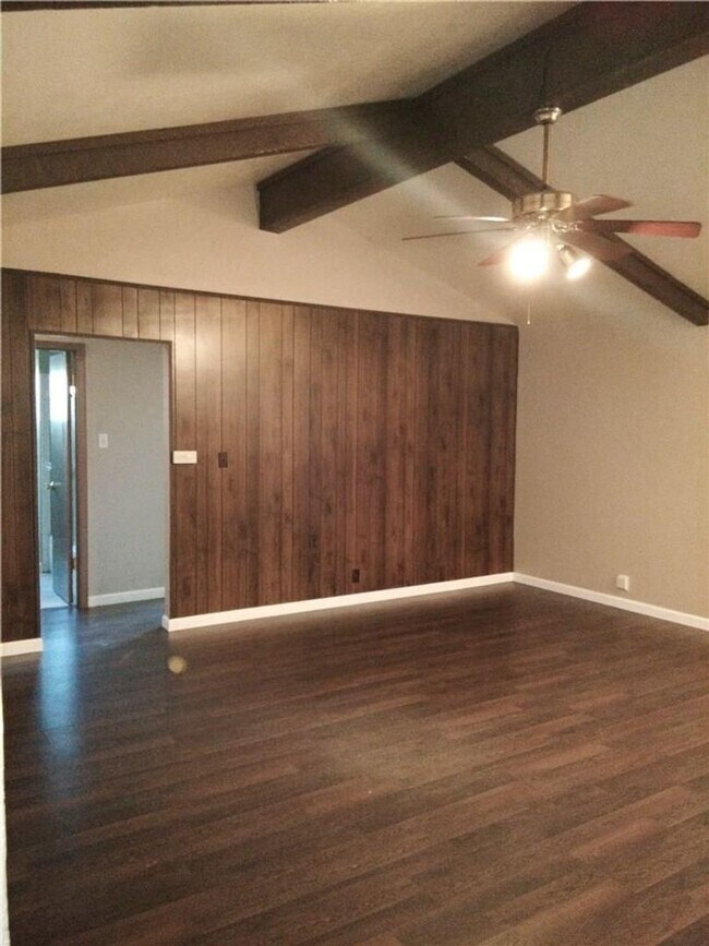 Primary Photo - Cozy 3 Bed / 2 Bath Single-Family Home for...