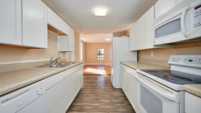 Building Photo - Coming Soon: 3BR, 2BA house in the county.