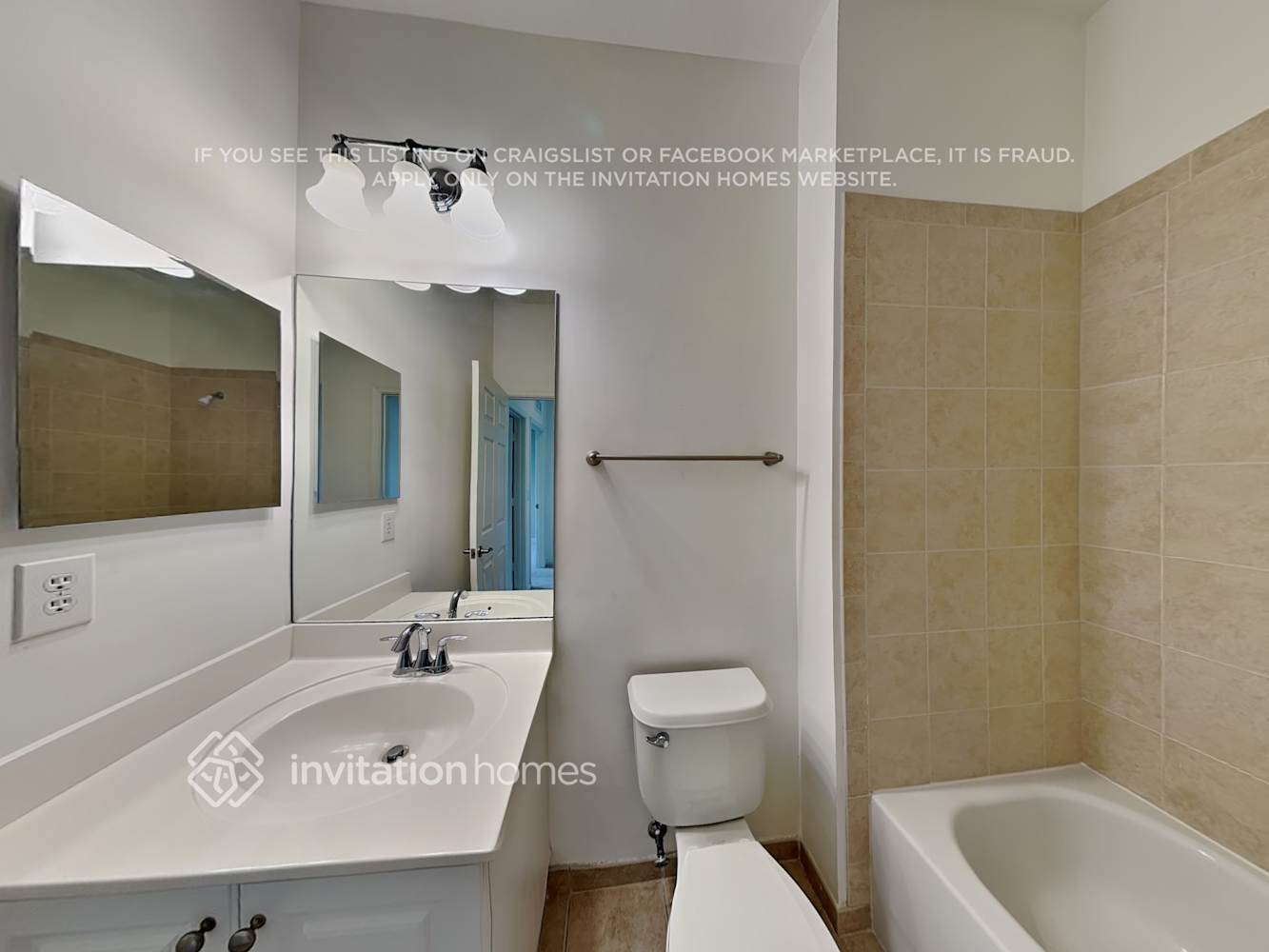 Building Photo - 251 Las Brisas Cir