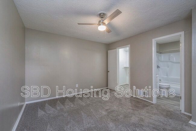 Building Photo - 13903 Falkirk Cir