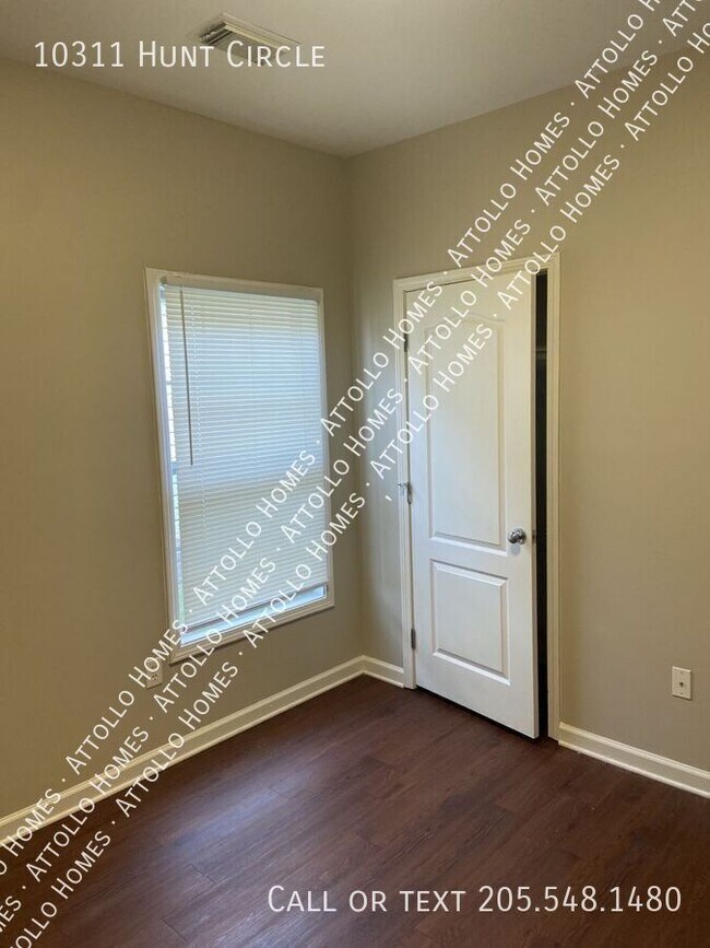 Building Photo - 10311 Hunt Cir
