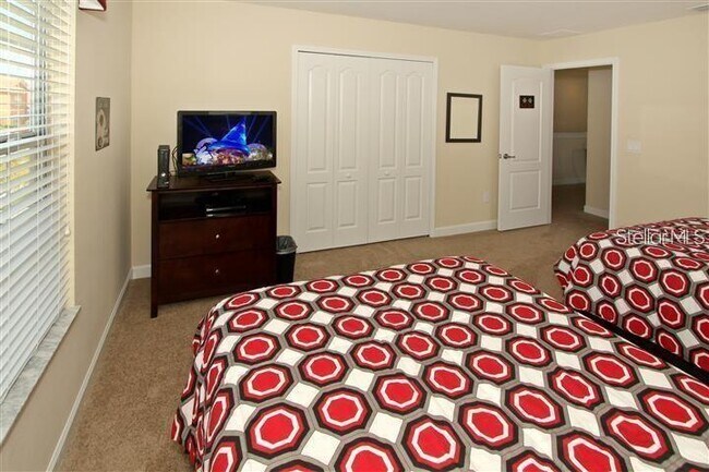 Building Photo - 8951 Cuban Palm Rd