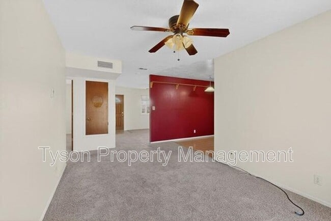 Building Photo - 1225 Del Mastro Dr SW