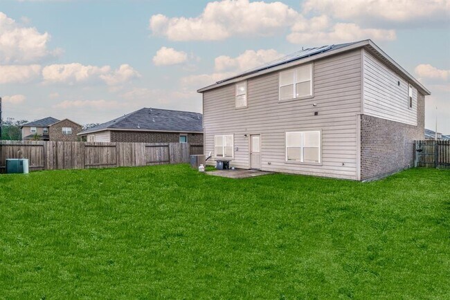 Building Photo - 9406 Garnet Grove Dr