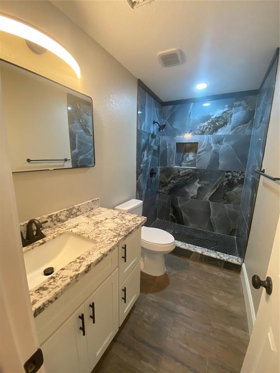 Building Photo - 201 Mesquite St