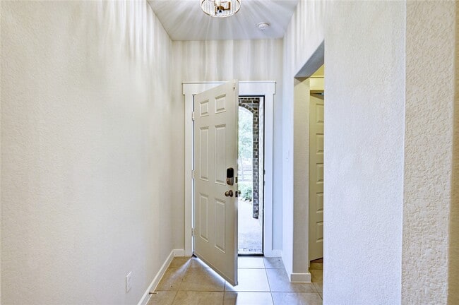 Building Photo - 31702 Casa Linda Dr