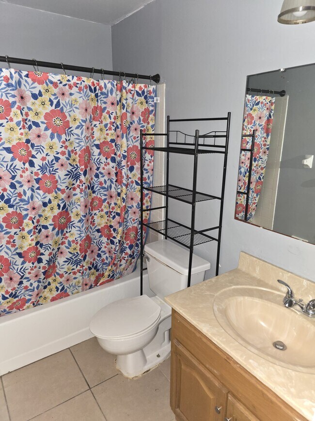 Building Photo - 3638 Dovetail Ln S