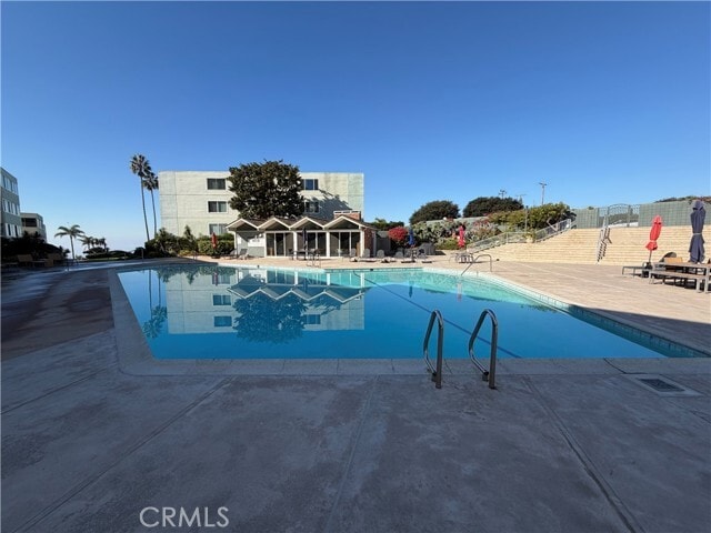 Building Photo - 639 Paseo De La Playa