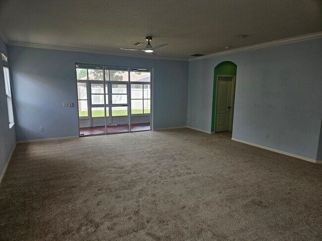 Building Photo - Stunning 3-Bed, 2-Bath Cul-de-Sac Home in ...