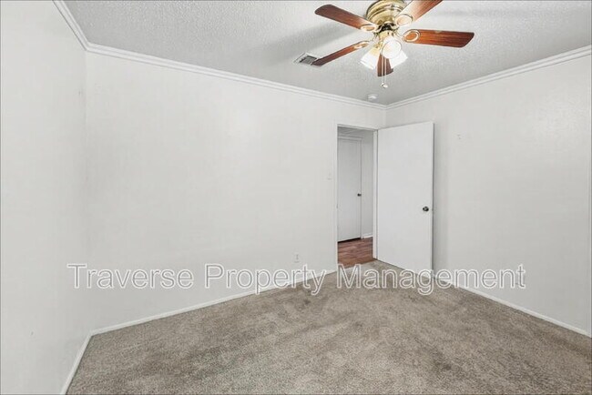 Building Photo - 3862 Wonder Ct