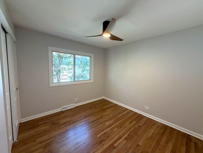 Building Photo - 1132 Brighton Pl