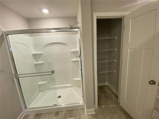 Building Photo - 178 Jean Avenue