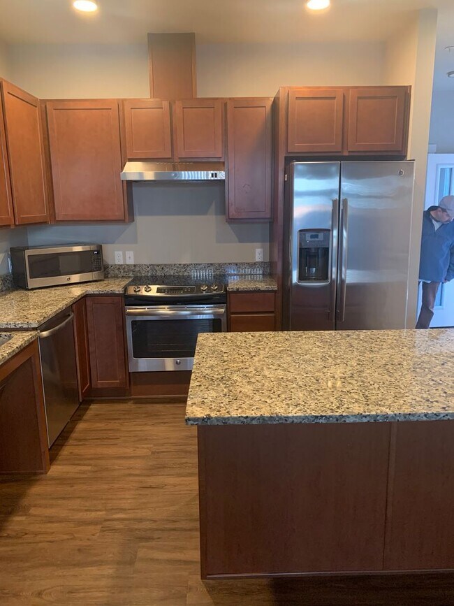 Building Photo - You’ll Love the Floor Plans. Find your new home with us!