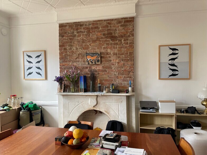 Building Photo - 156 Luquer St