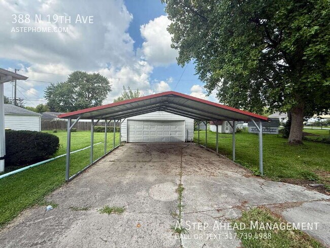Building Photo - 388 N 19th Ave