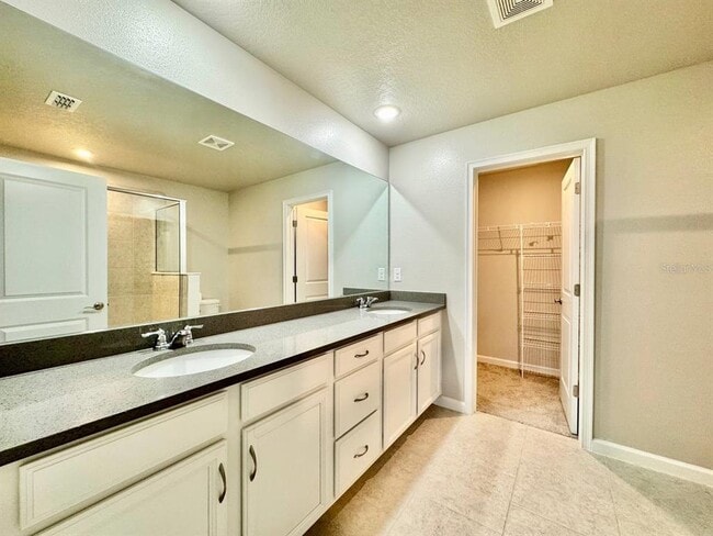 Building Photo - 8509 Primrose Willow Pl