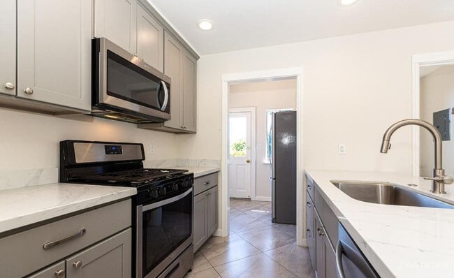 Building Photo - 4223 23rd St